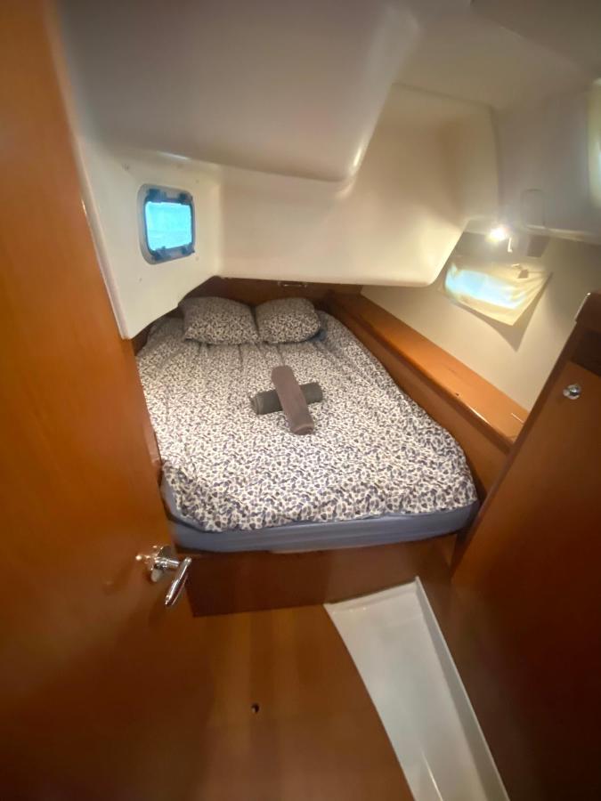 Nuit Insolite Sur Un Voilier Linge Et Menage Inclus - Boat Paradise La Rochelle ลาโรแชล ภายนอก รูปภาพ